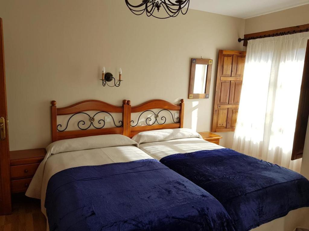 Mirador De Enterrias Hotel ภายนอก รูปภาพ