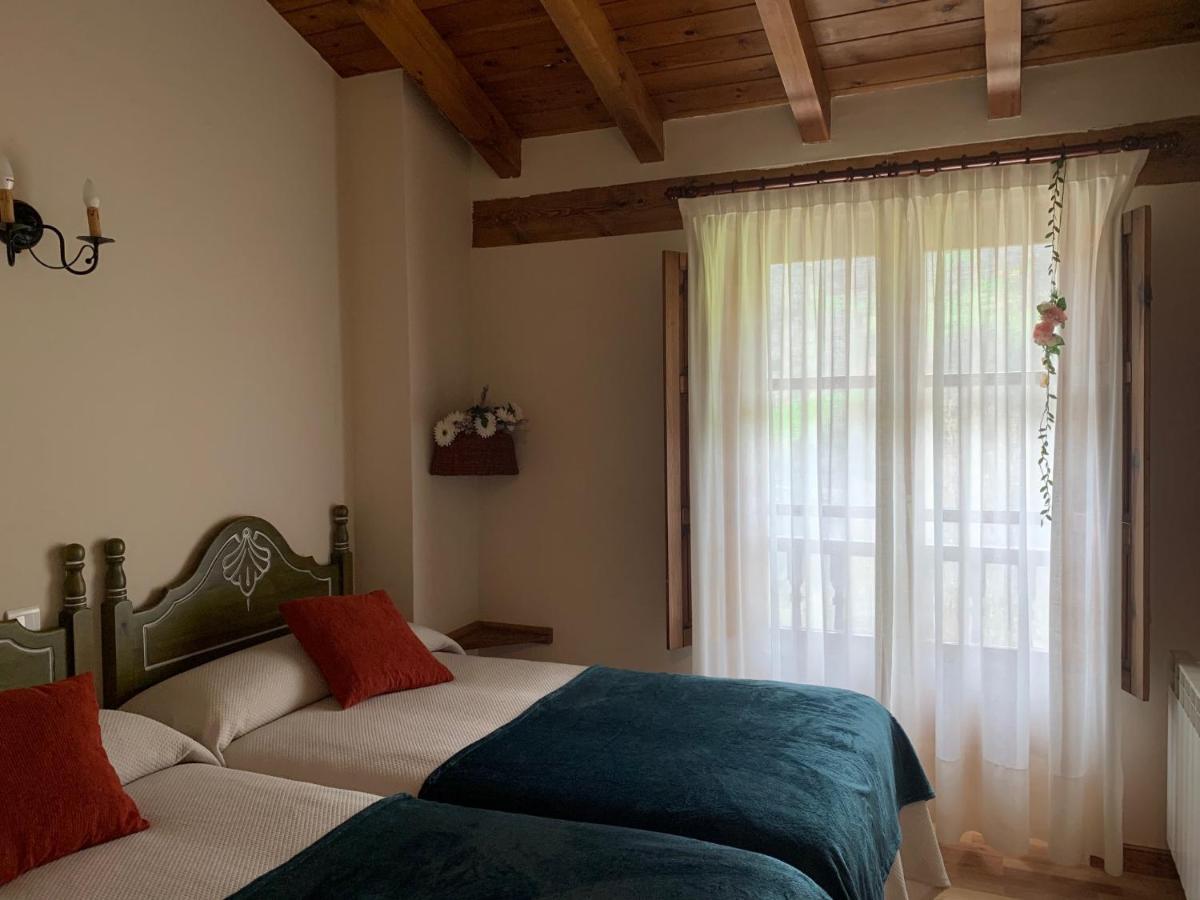 Mirador De Enterrias Hotel ภายนอก รูปภาพ